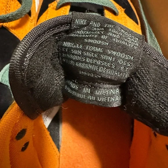 Nike Dunk Ceramic-Size 11 with Box Black/Nori/Ceramic - Picture 6 of 8